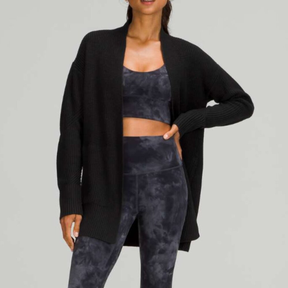 Lululemon | Cashlu Sweater Wrap with Pockets - Black